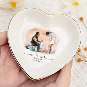Custom Couple Portrait Ring Dish, Engagement Gift, Engaged Jewelry Tray, Handmade Personalized Couple Photo Ring Holder, Engagement Keepsake
