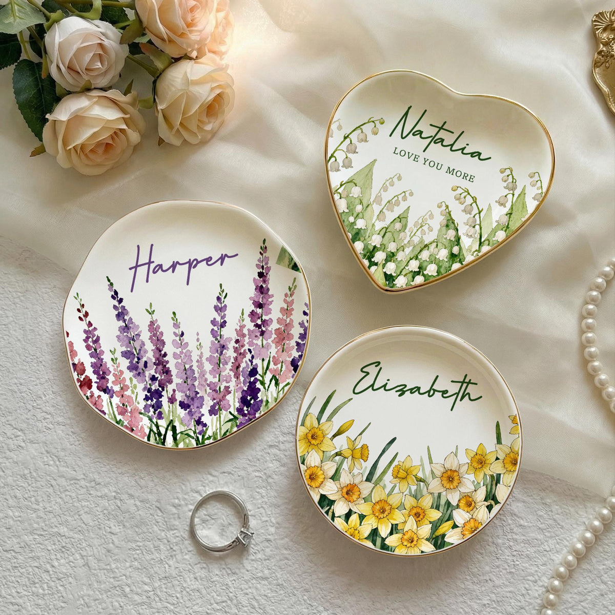 Personalized Birth Flower Trinket Dish, Custom Watercolor Flower Ring Dish, Mother's Day Gift, Wedding Bridesmaid Gift, Birthday Jewelry Dish