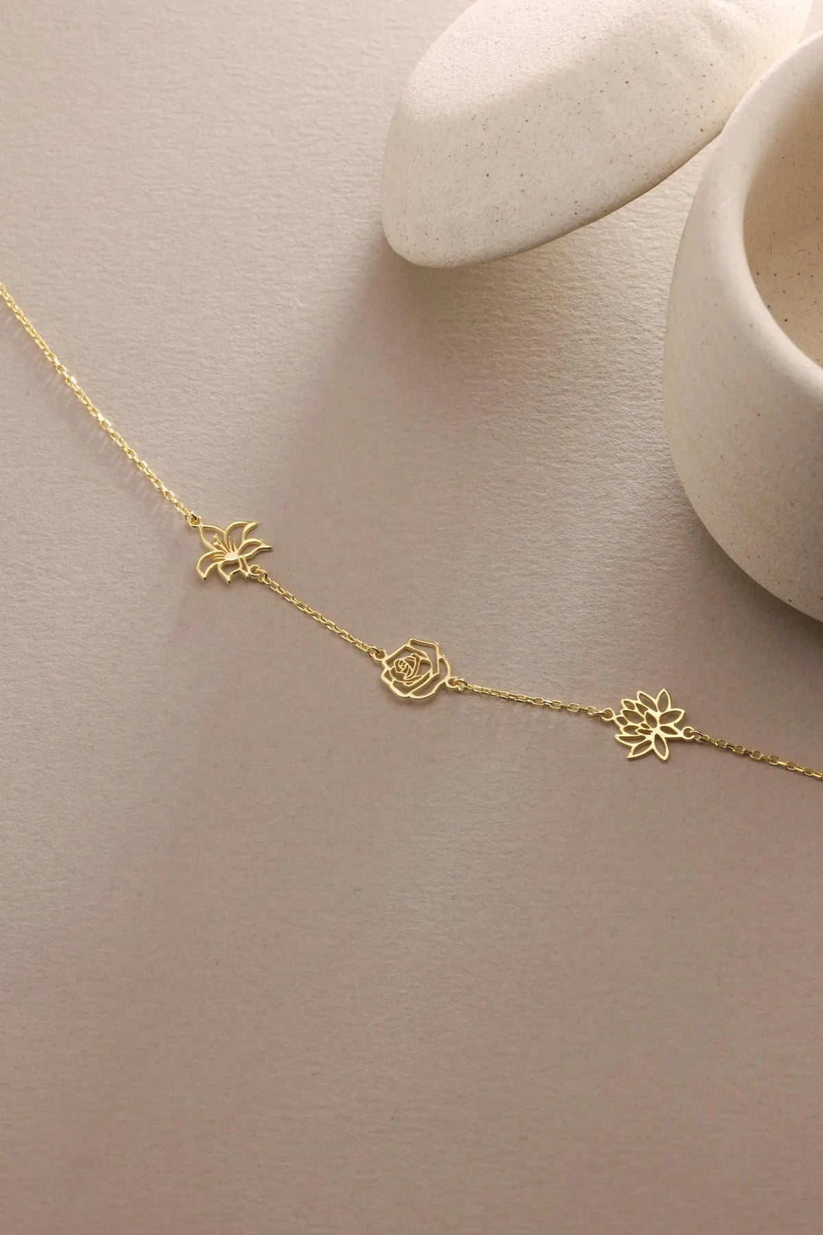 Sideways Birth flower Necklace, Family Birth Flower Necklace, Birth Month Flower, Personalized Jewelry, Mothers Day Gift, Gift For Mom 8daf31fe-6d82-40eb-af74-b5f44088c2b6-zzdcrtgfdf-1-.webp