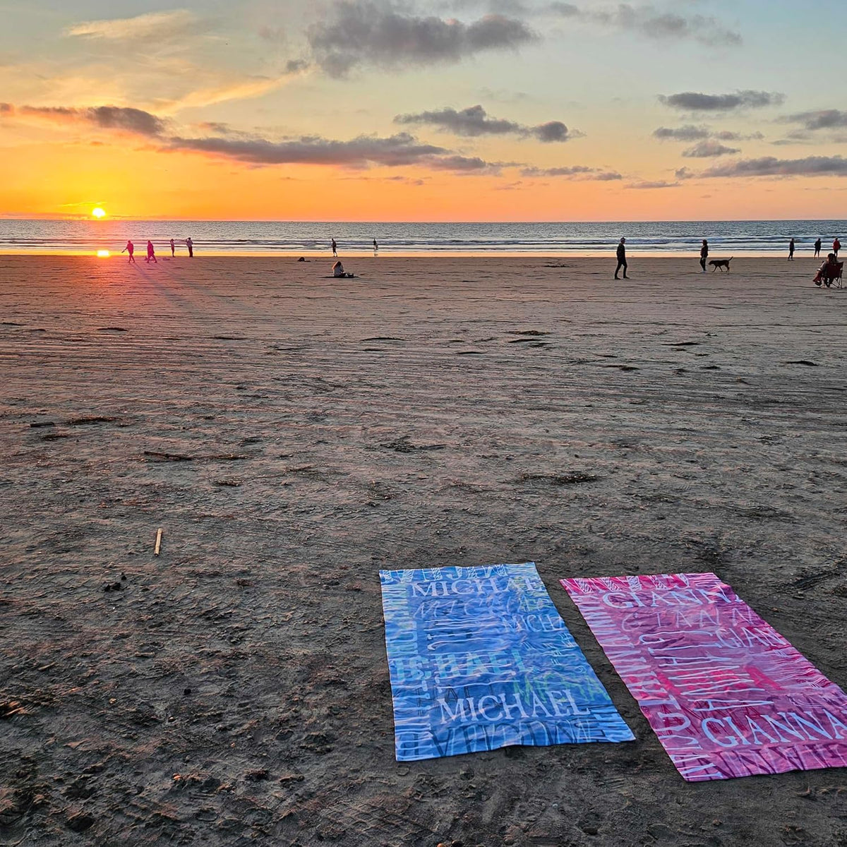 Let's Make Memories Personalized Beach Towel - Custom Cotton/Poly Blend Pool Towel - Personalize with Your Name - Standard Size - Hot Pink