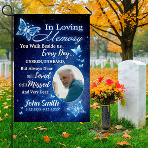 Custom Double Sides Memorial Flag with Photo Personalized Garden Flag in Loving Memory Garden Flags for Outdoor Yard Home Cemetery Farmhouse Porch Patio DecorationsGrave