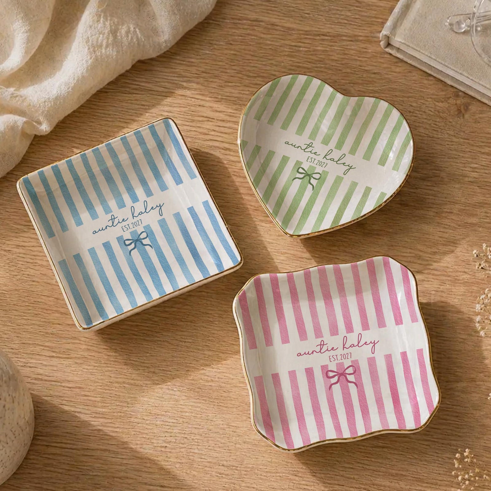 Aunt Est 2026, Personalized Ceramic Ring Dish, Custom Name Auntie Mug, Baby Announcement Gift For Aunt, Pregnancy Reveal, New Aunt Gift Idea 9e4e563e-8109-4d4a-897b-d16876fb4a4f-1.jpg