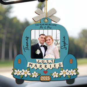 Just Married, Car And Flowers Design, Custom Wood Ornament, Gift For Newlyweds Christmas Gift For Couple Anniversary Gift Wedding Gift