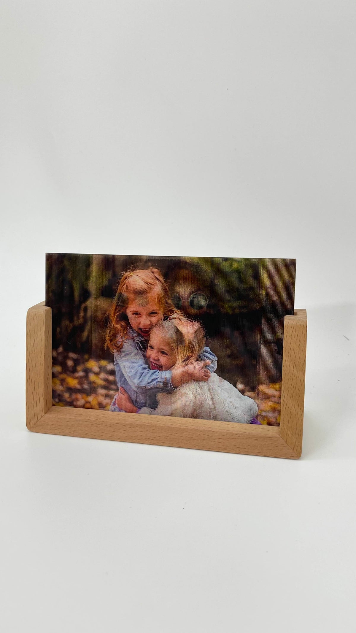 Custom Lenticular Photo Print with Wooden Stand - Personalized 2-in-1 Flip Picture Gift Decor for Couples, Family, Wedding