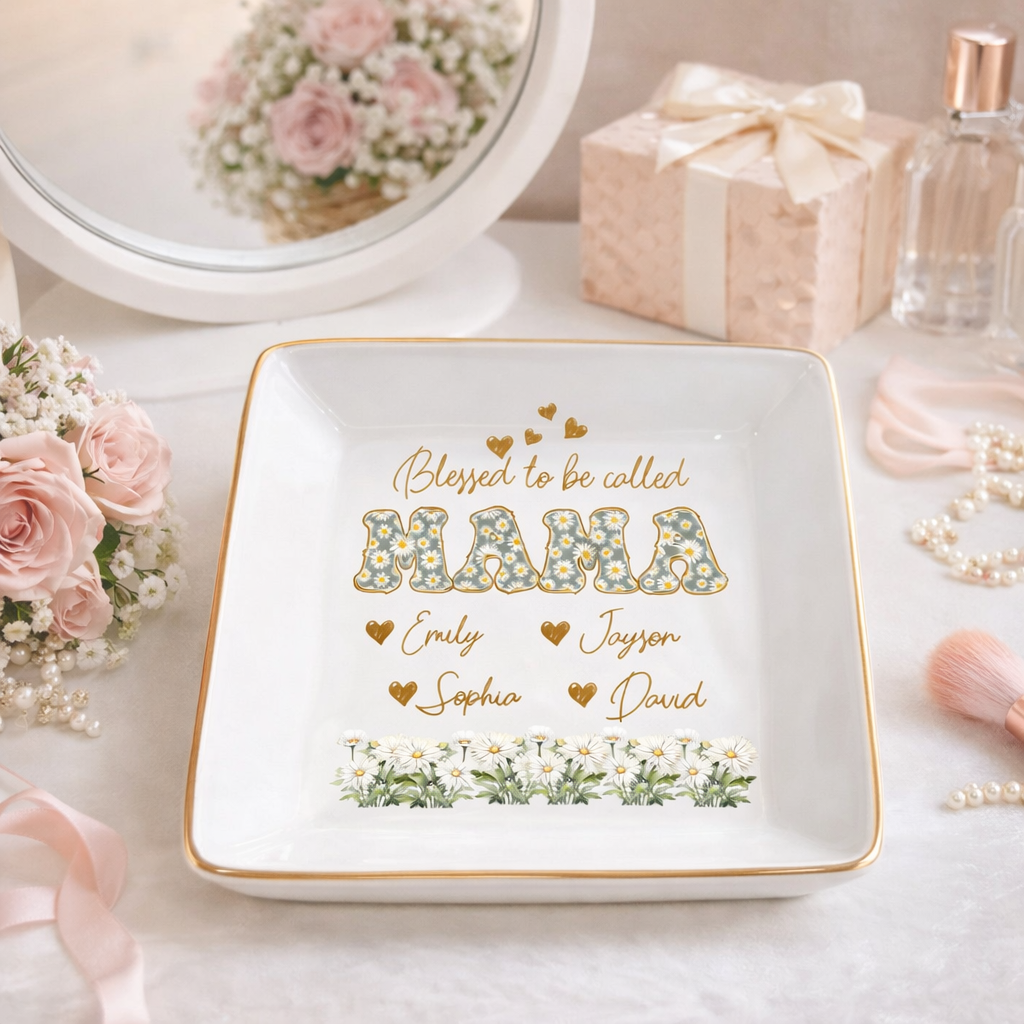 Personalized Mama Plate, Heart-Shaped Jewelry Dish with Family Names, Custom Gift for Mom, Mother's Day Plate, Family Gift