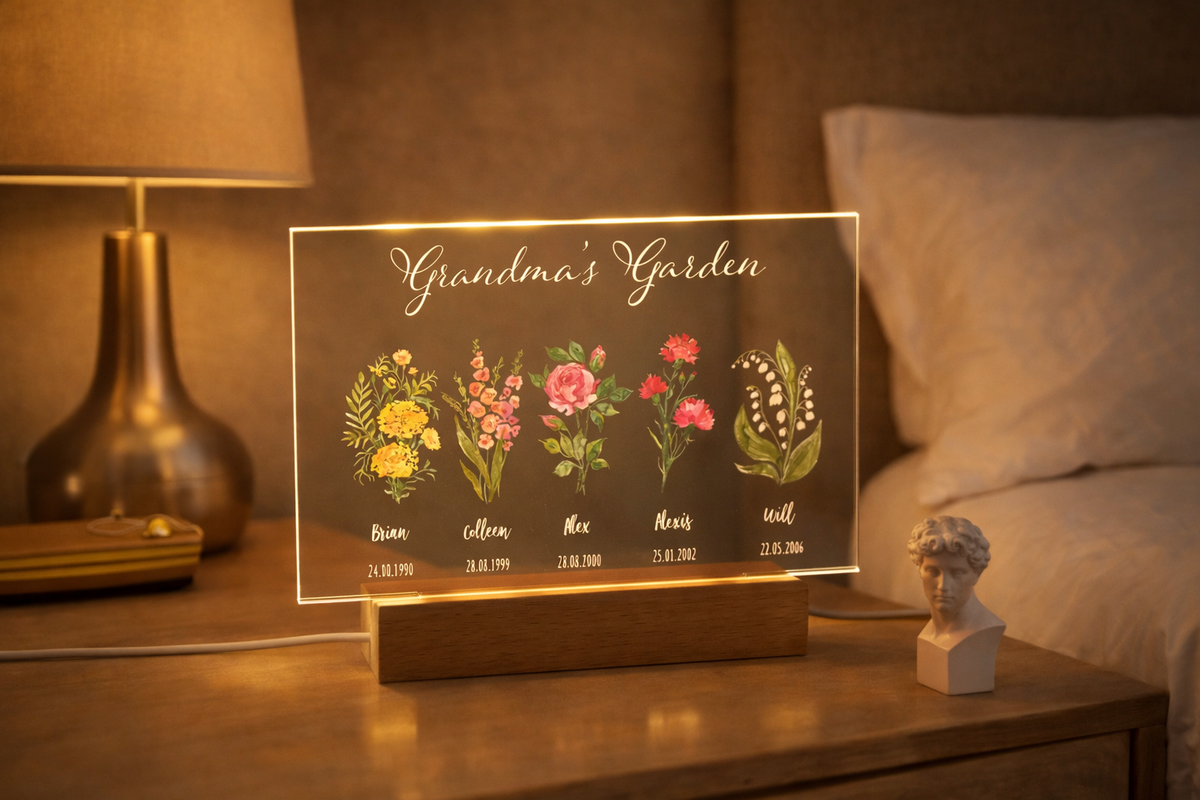 Light Up Lamp Grandma's Garden | Personalised Night Light | Birth Flower Family Gift | Mothers Day Gardening Gift | Gift for Grandparents