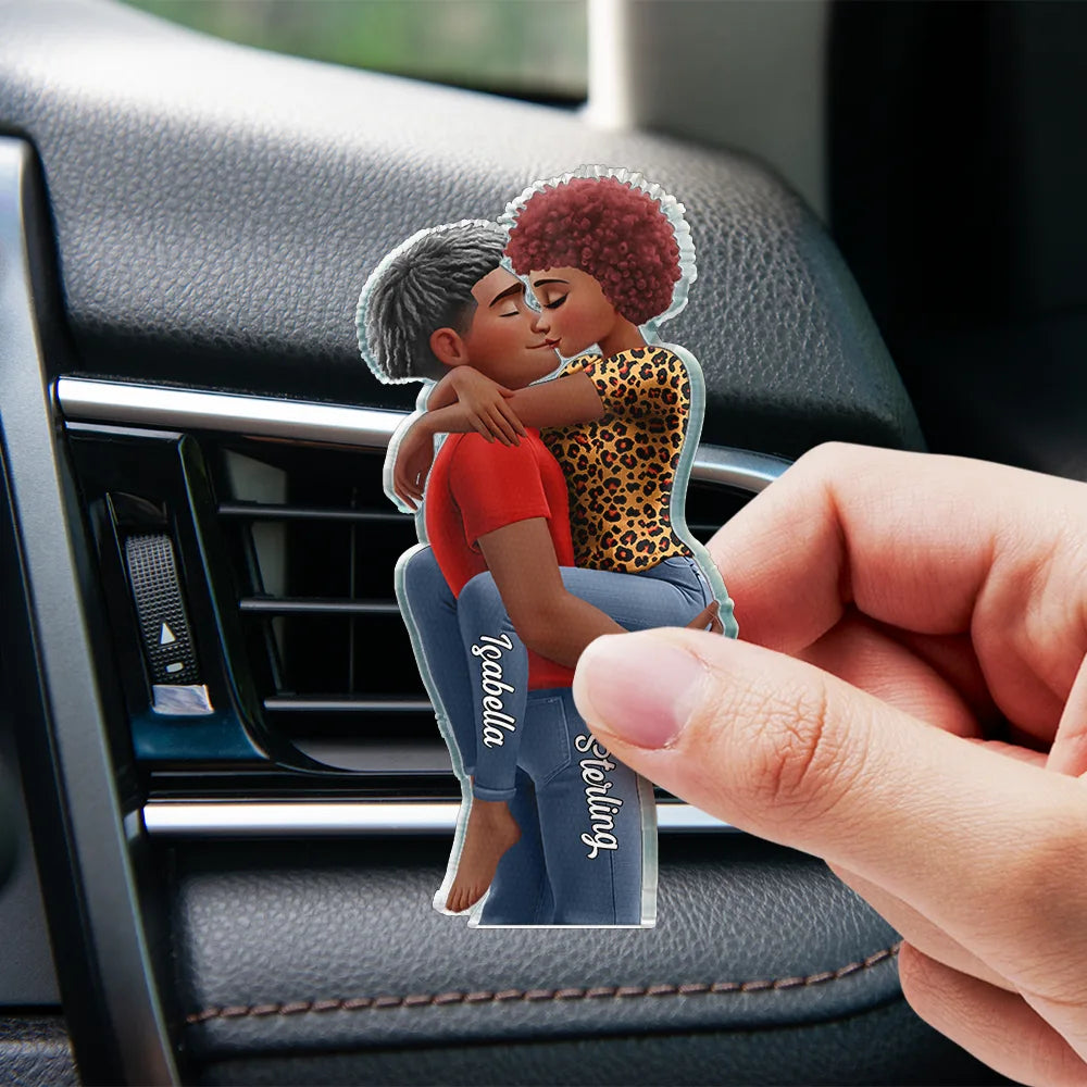 Kissing Couple 3D Effect - Personalized Acrylic Car Vent Clip