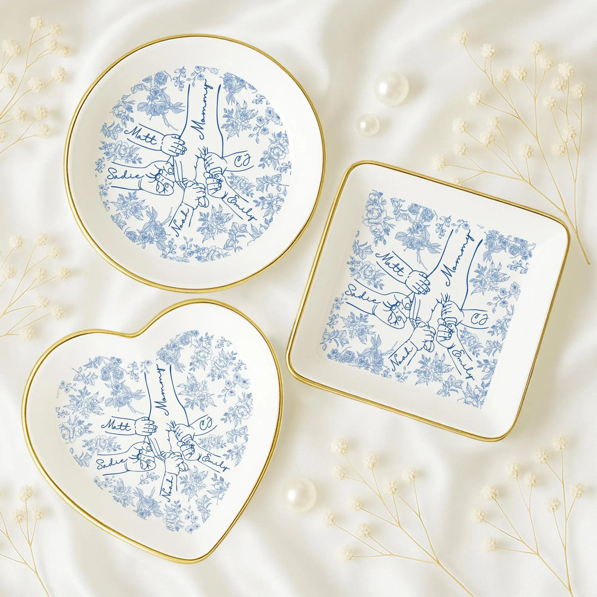 Personalized Holding Mom's Hand Ceramic Jewelry Dish with 1-6 Kids: Chinoiserie Mom Trinket Dish, Mothers Day Gift for Mom, Mama Ring Holder
