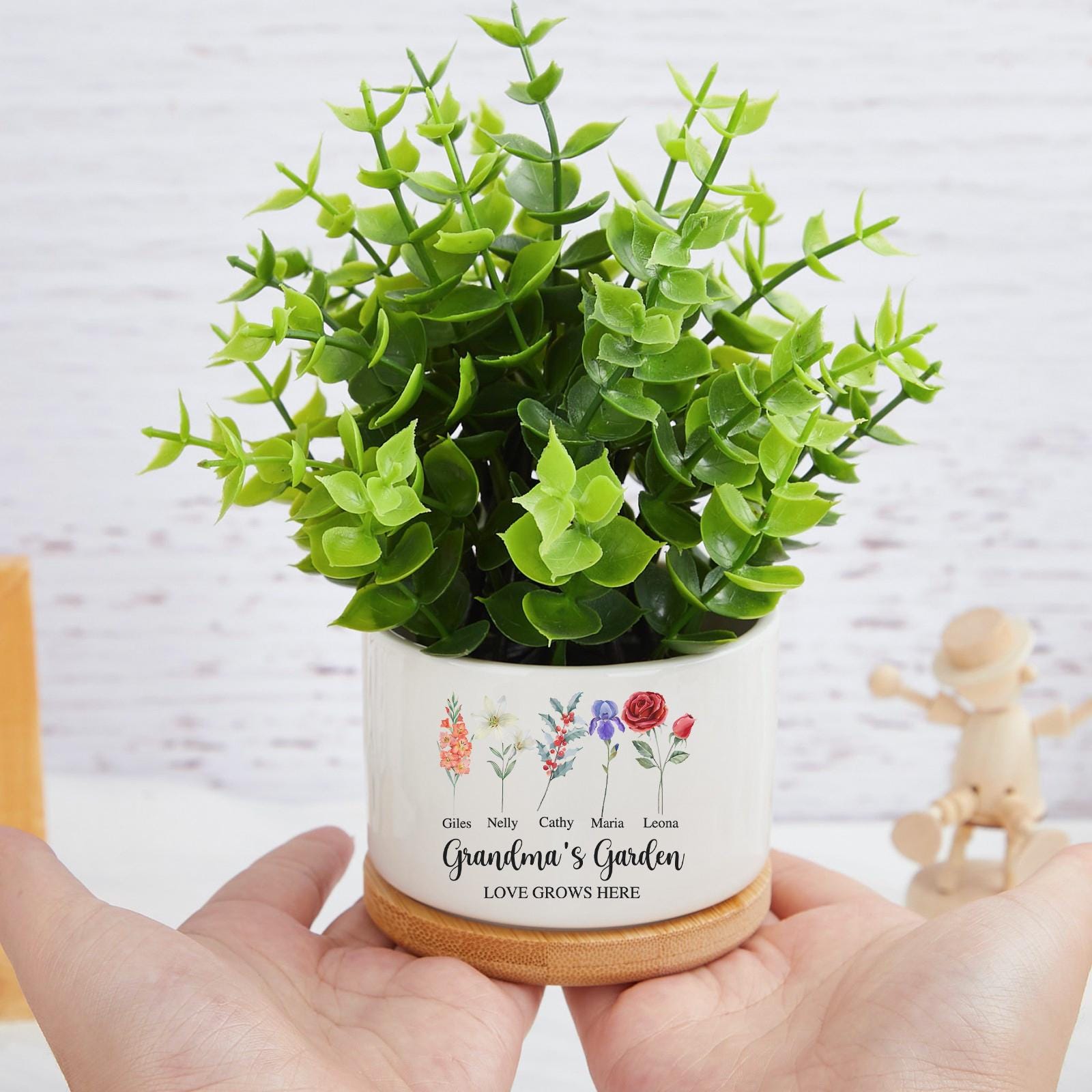 Personalised Birth Flower Mini Pot, Mothers Day Plant Pot, Grandma's Garden Pot for Mom Nanny, Family Flower Plant Pot, Perfect Gift for Her