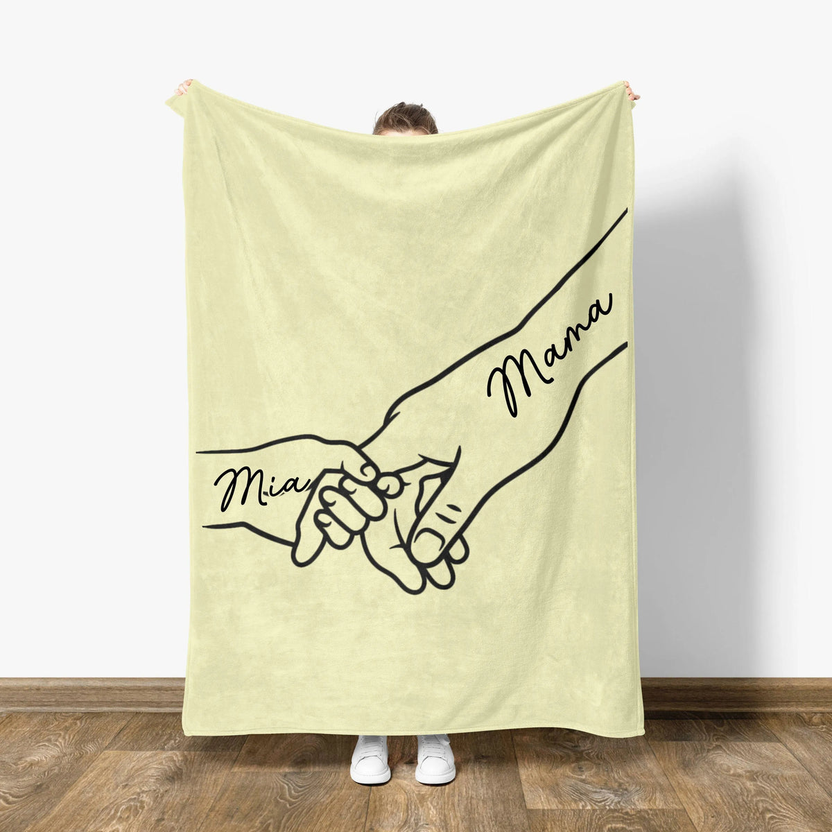 Personalized Mama Holding Hands Blanket: Kids Names Blanket For Mom, Mother's Day Gift, Up to 10 Kids
