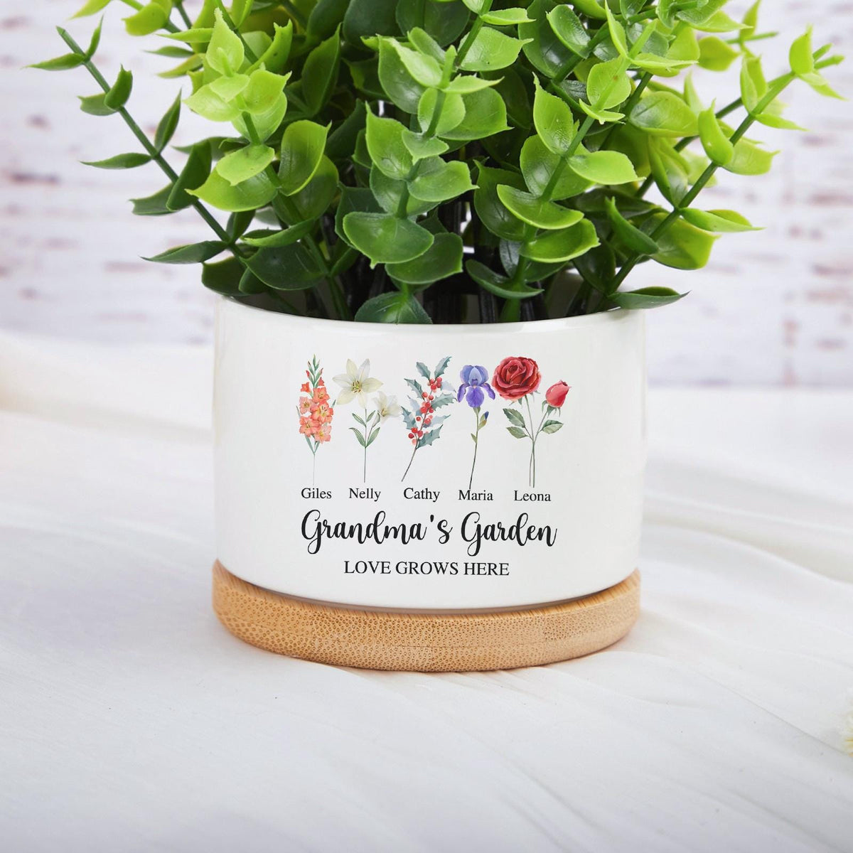 Personalised Birth Flower Mini Pot, Mothers Day Plant Pot, Grandma's Garden Pot for Mom Nanny, Family Flower Plant Pot, Perfect Gift for Her