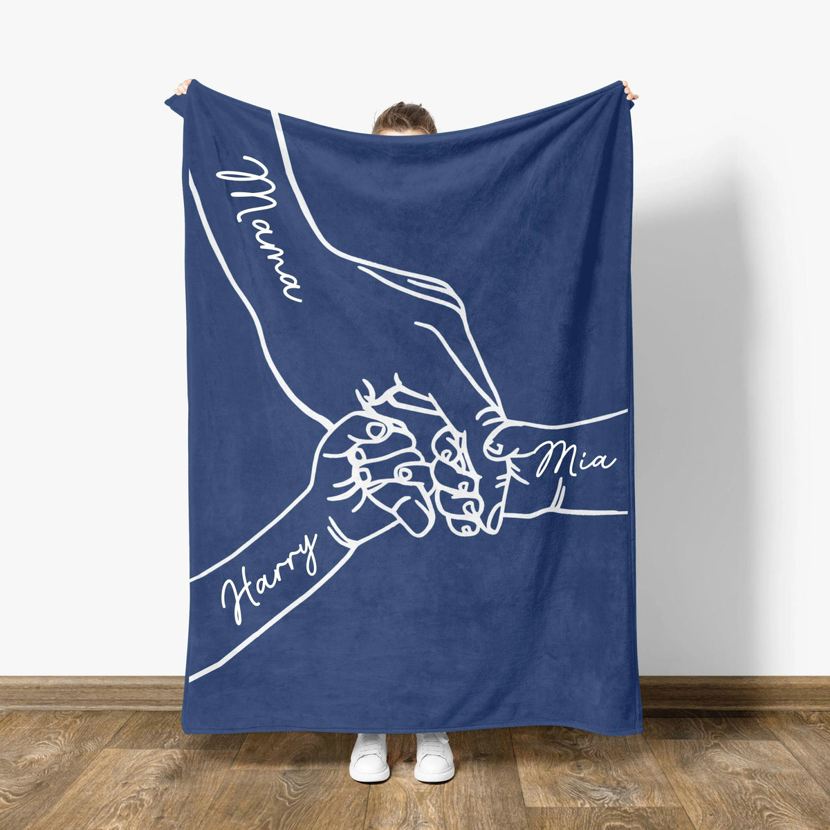 Personalized Mama Holding Hands Blanket: Kids Names Blanket For Mom, Mother's Day Gift, Up to 10 Kids