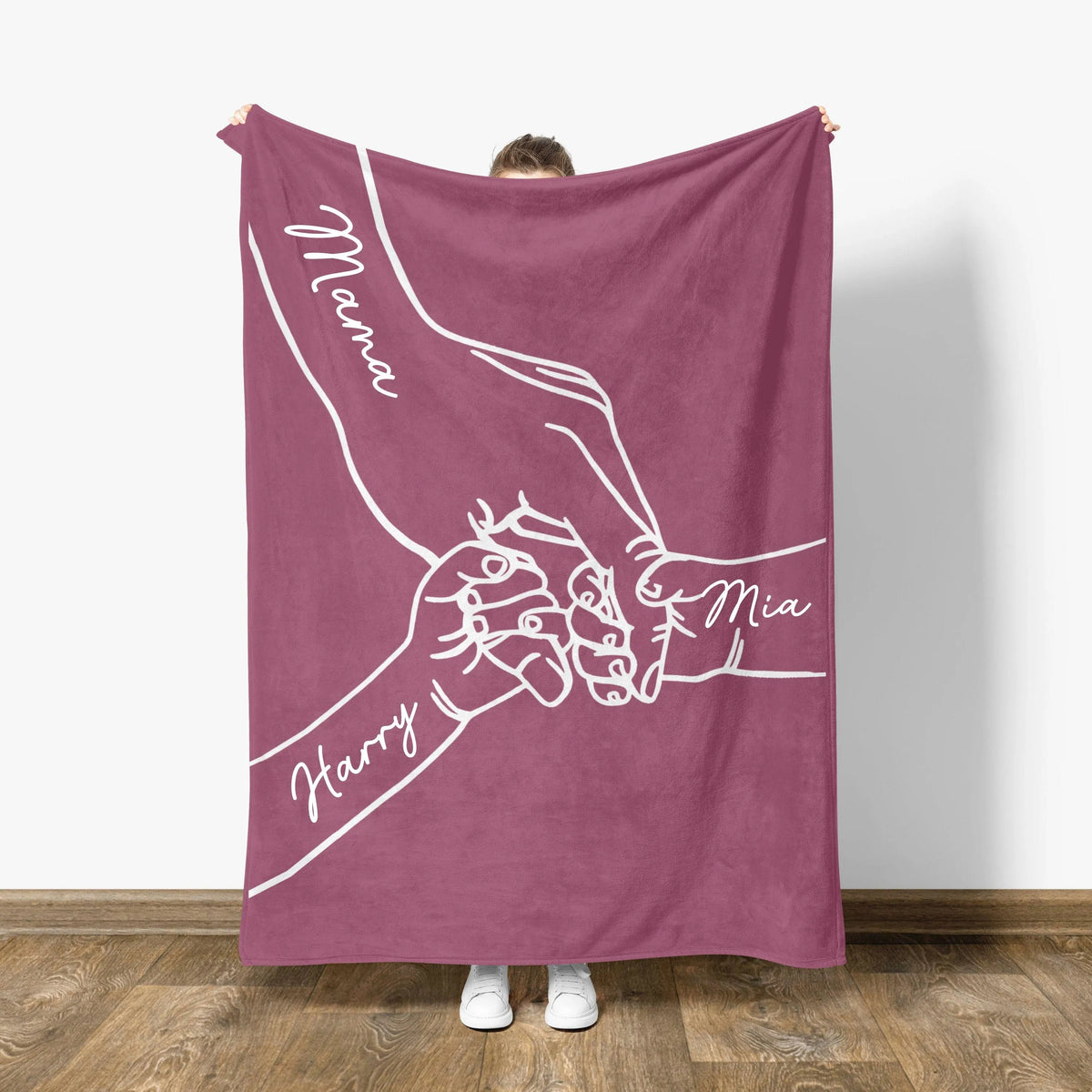 Personalized Mama Holding Hands Blanket: Kids Names Blanket For Mom, Mother's Day Gift, Up to 10 Kids