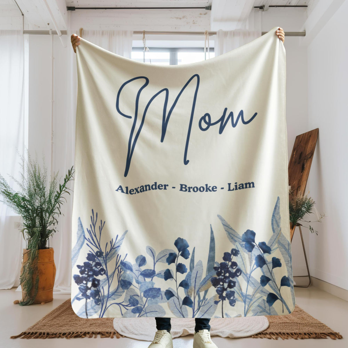 Personalized Floral Mom Blanket With Kids Names, Custom Mother's Throw, Gift For Mother