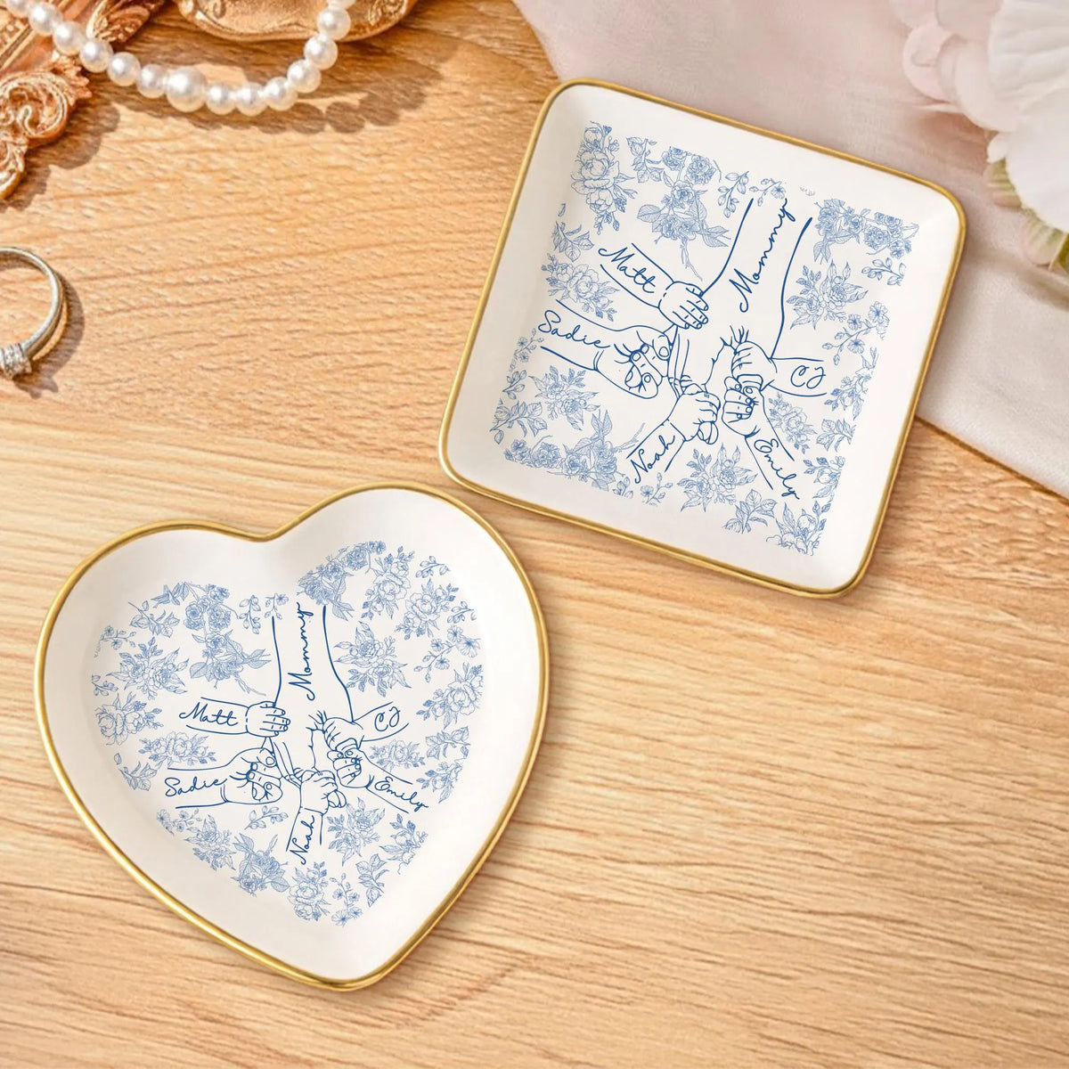 Personalized Holding Mom's Hand Ceramic Jewelry Dish with 1-6 Kids: Chinoiserie Mom Trinket Dish, Mothers Day Gift for Mom, Mama Ring Holder