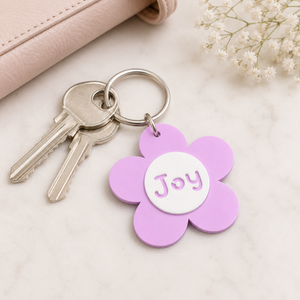 Personalized Daisy Acrylic Name Tag: Custom Backpack Keychain