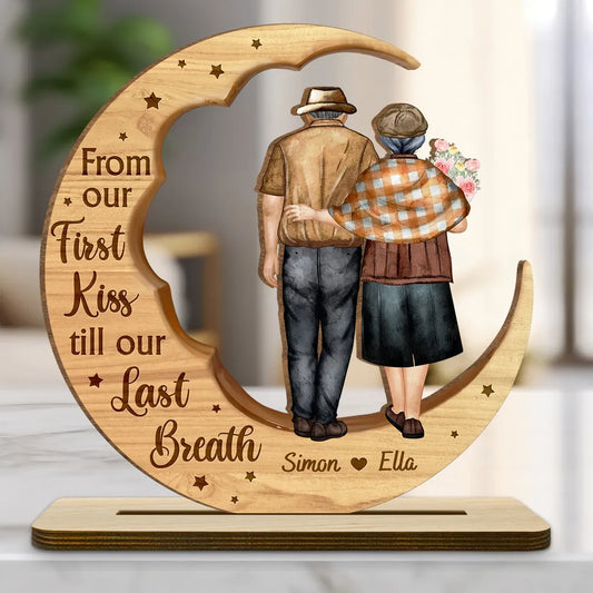 Old Couple On The Moon - Personalized Wooden Plaque - Anniversary Gift For Couple, Valentine's Day Gift