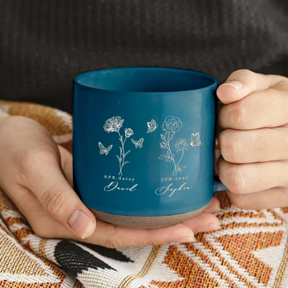 Custom Family Birth Flowers - Personalized Engraved Pottery Mug - Birthday Gift For Grandma, Mom, Daughter, Mother's Day Gift