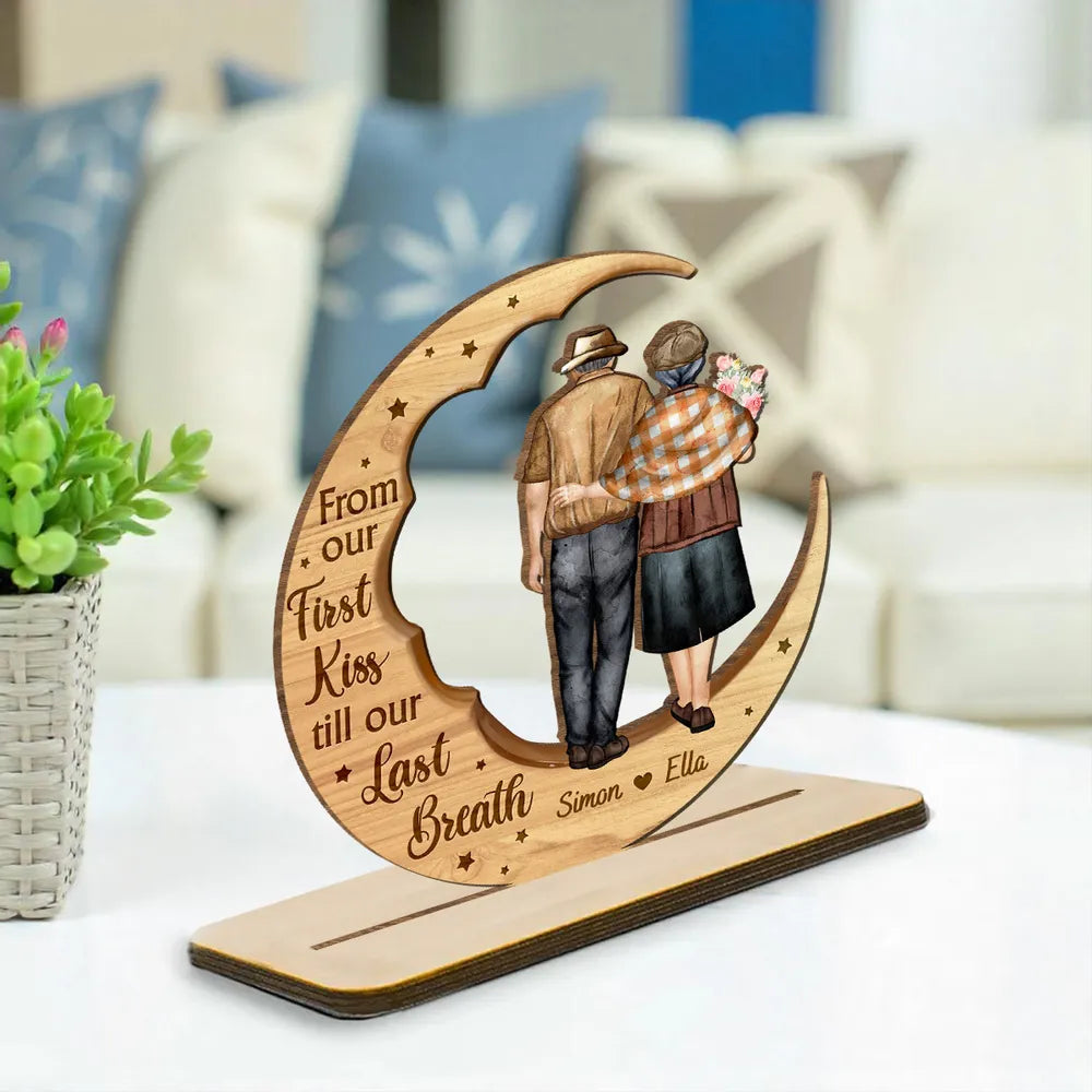 Old Couple On The Moon - Personalized Wooden Plaque - Anniversary Gift For Couple, Valentine's Day Gift