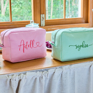 Personalized Seersucker Makeup Bag, Embroidered Cosmetic Bag, Bridesmaid Gifts, Large Capacity Monogrammed Toiletry Bag, Bridal Shower Gifts
