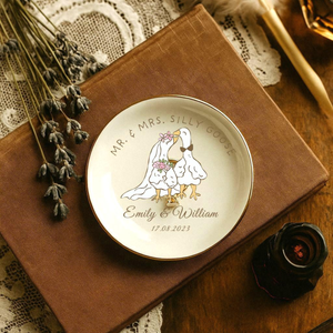 Mr. & Mrs. Silly Goose Ring Dish, Personalized Wedding Ring Holder, Custom Name Jewelry Tray, Trinket Bowl, Couple Engagement Gift