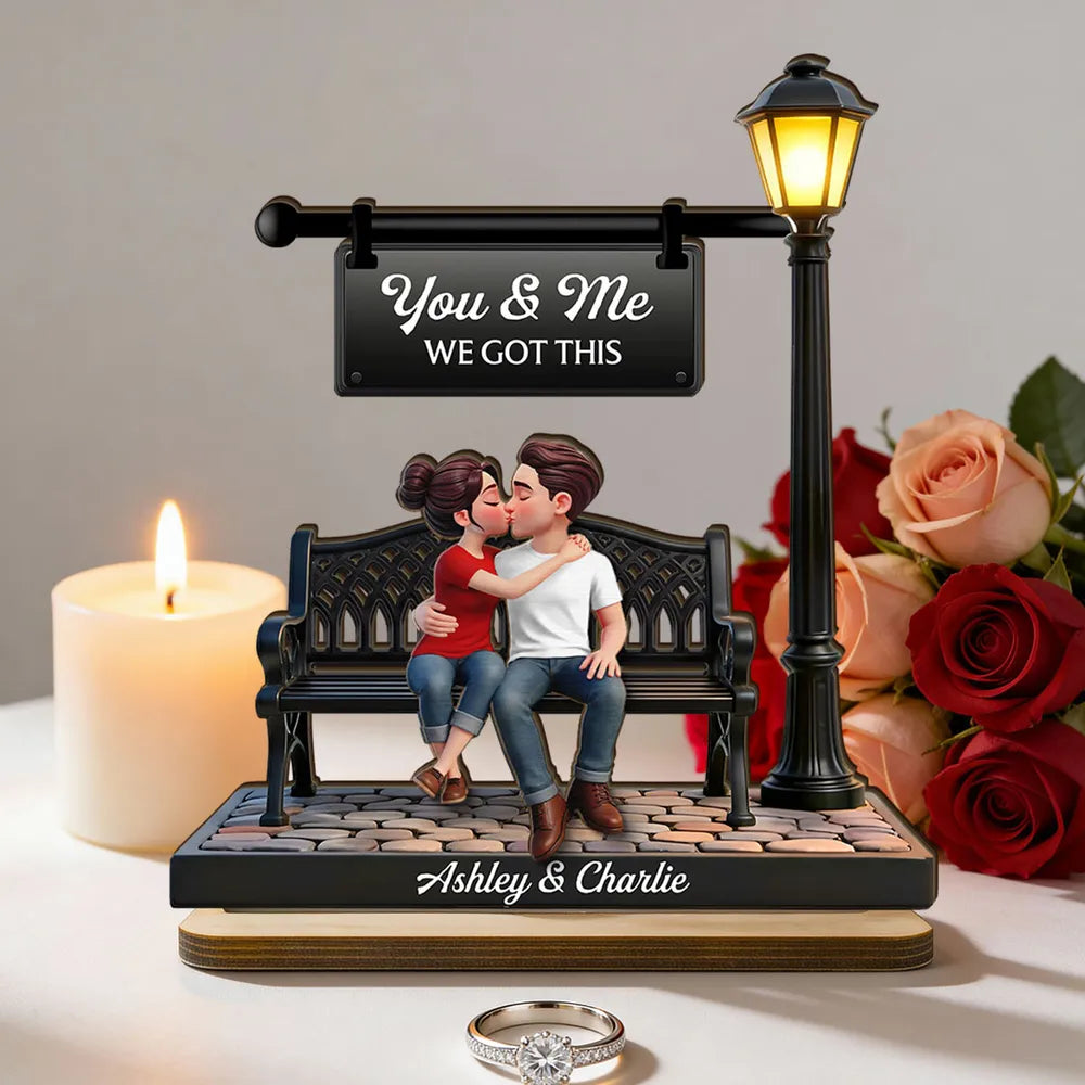 3D Couple Kissing Under Lamp Post - Personalized Wooden Plaque With Flat Base - Valentine's Day Gift For Couple
