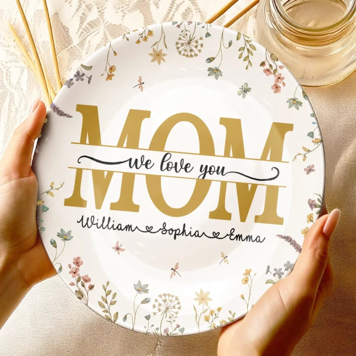Mom We Love You - Personalized Ceramic Plate - Gift For Mother, Birthday Gift, Mother's Day Gift