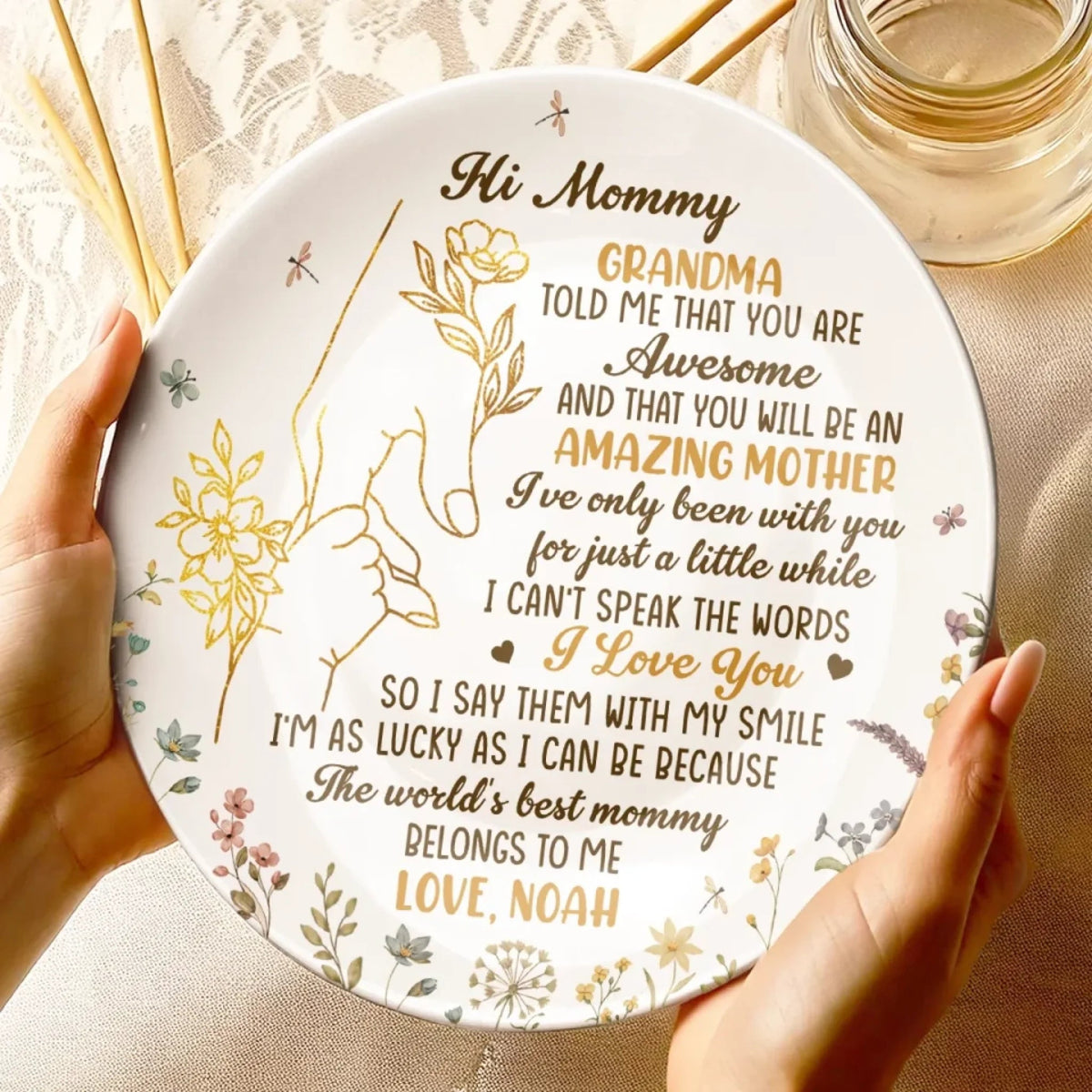 The World's Best Mommy - Personalized Ceramic Plate - Baby Shower Gift, Gift For First Mom