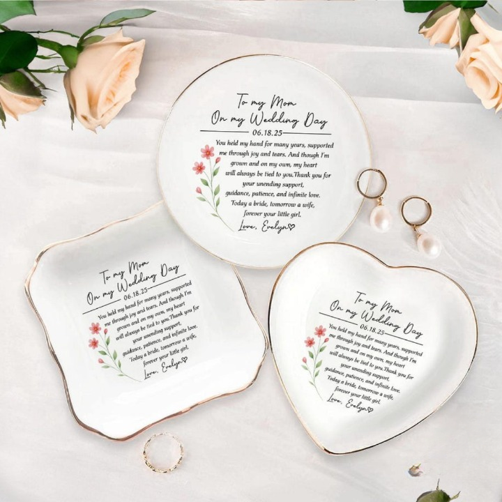To My Mom Personalized Ring Dish, Wedding Ring Holder, Mother of the bride Gift, Wedding Gift for Mom, Bride Mom Gift, Bridal Shower Gifts