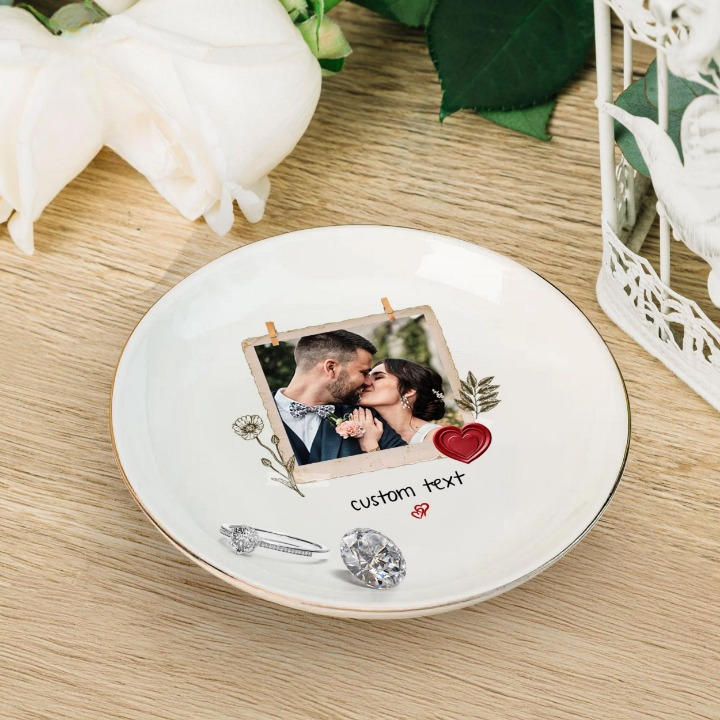 Custom Couple Portrait Ring Dish, Valentine Gift, Anniversary Gift for Couple, Custom Ring Holder Gift, Custom Photo Jewelry Tray, Wedding Gift