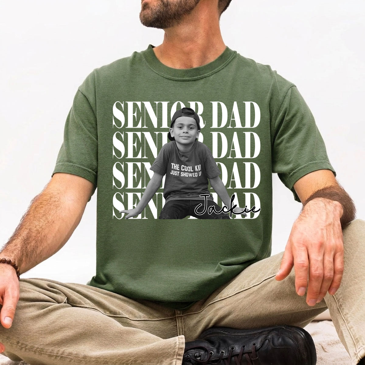 Personalised Vintage Photo And Year Senior Shirt: Custom Graduate Picture Shirt, Class of 2026 Graduation Gift, Retro Senior Boy Girl Shirt