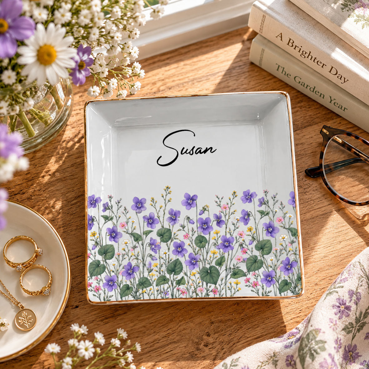 Custom Birth Flower & Name For Her, Gift For Friends, Coworkers, Daughters, Sisters - Personalized Jewelry Dish