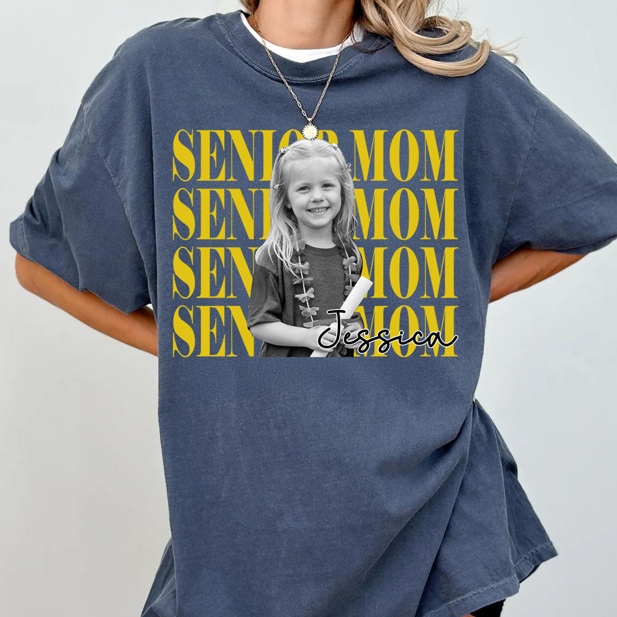 Personalised Vintage Photo And Year Senior Shirt: Custom Graduate Picture Shirt, Class of 2026 Graduation Gift, Retro Senior Boy Girl Shirt