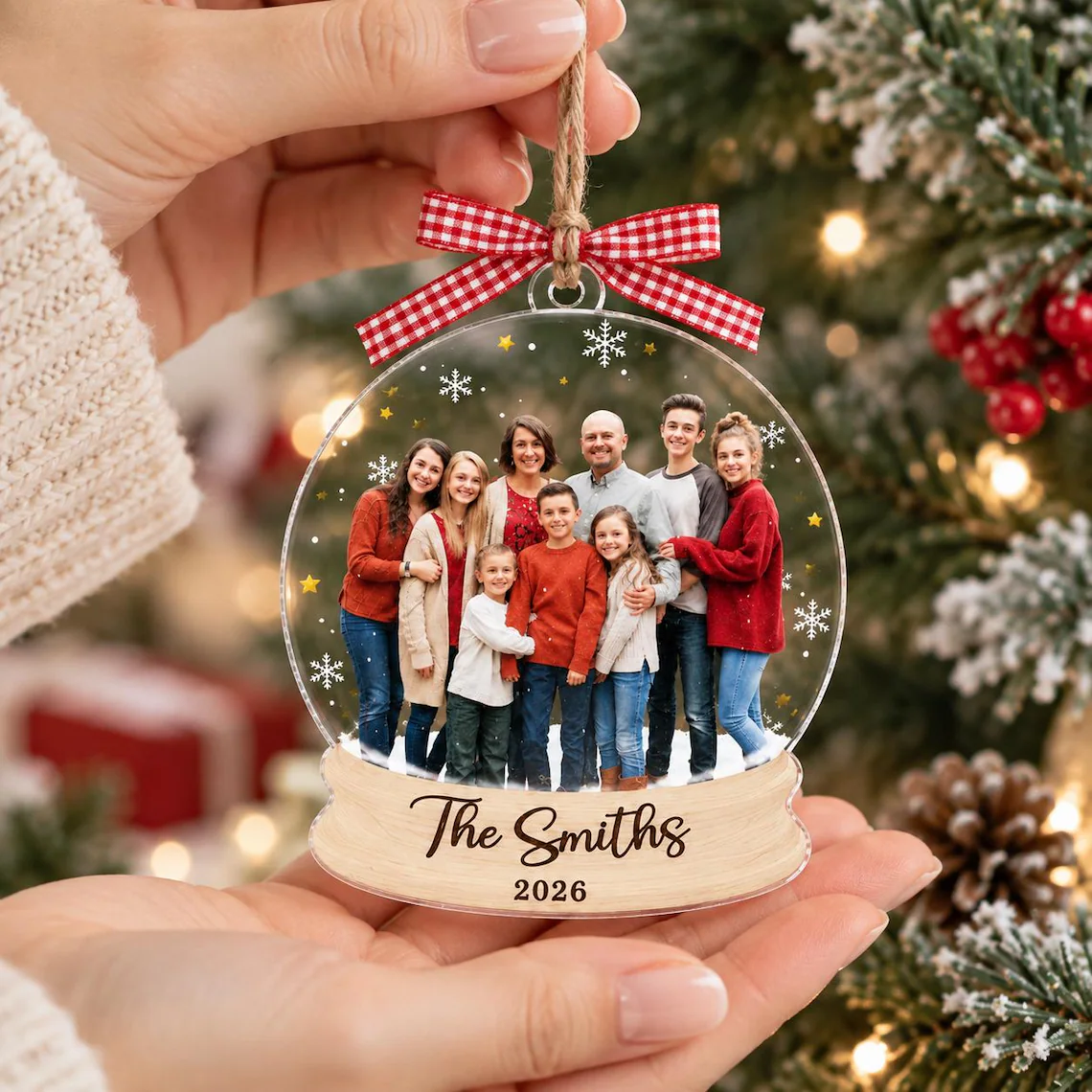 Custom Family Photo Christmas Ornament 2026: 2D Flat Snow Globe Family Keepsake, Christmas Tree Decor, Family Picture Ornament, Xmas Gifts c48b5649-7525-40c7-9006-fee3f8d604a8-4_converted.png