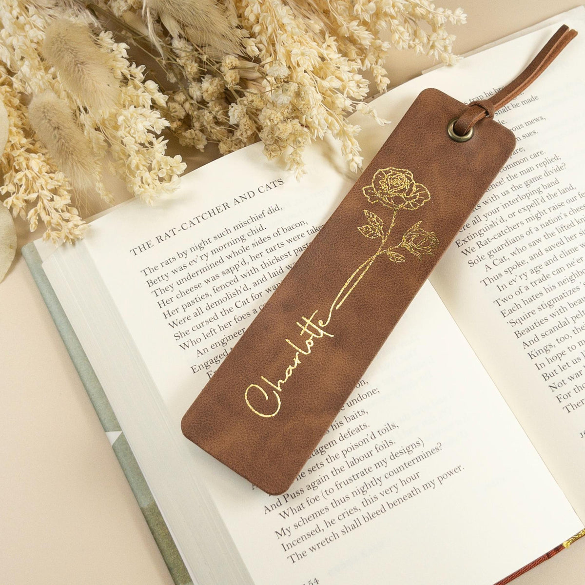 Custom Leather Bookmark with Birth Flower, Personalized Birthday Gift for Book Lovers, Bridesmaid Gift, Wedding Gift c70def9a-fd23-4b9d-ad66-ae7998d12ed6-3.jpg