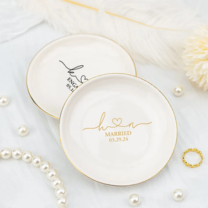 Still feels like we just got married - Personalized Jewelry Dish - Gift For Couples, Married Gift, Gift For Wife c828ff8c-b512-4057-8137-4995369e9313-ban-2.png
