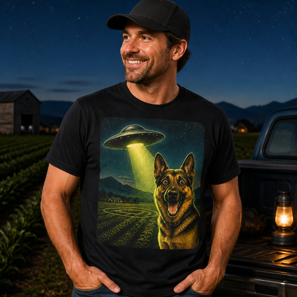 Custom Pet UFO Encounter T‑Shirt - Personalized T-shirt d325ab53-9efd-4e60-b0e3-122f2cd82e6e.jpg