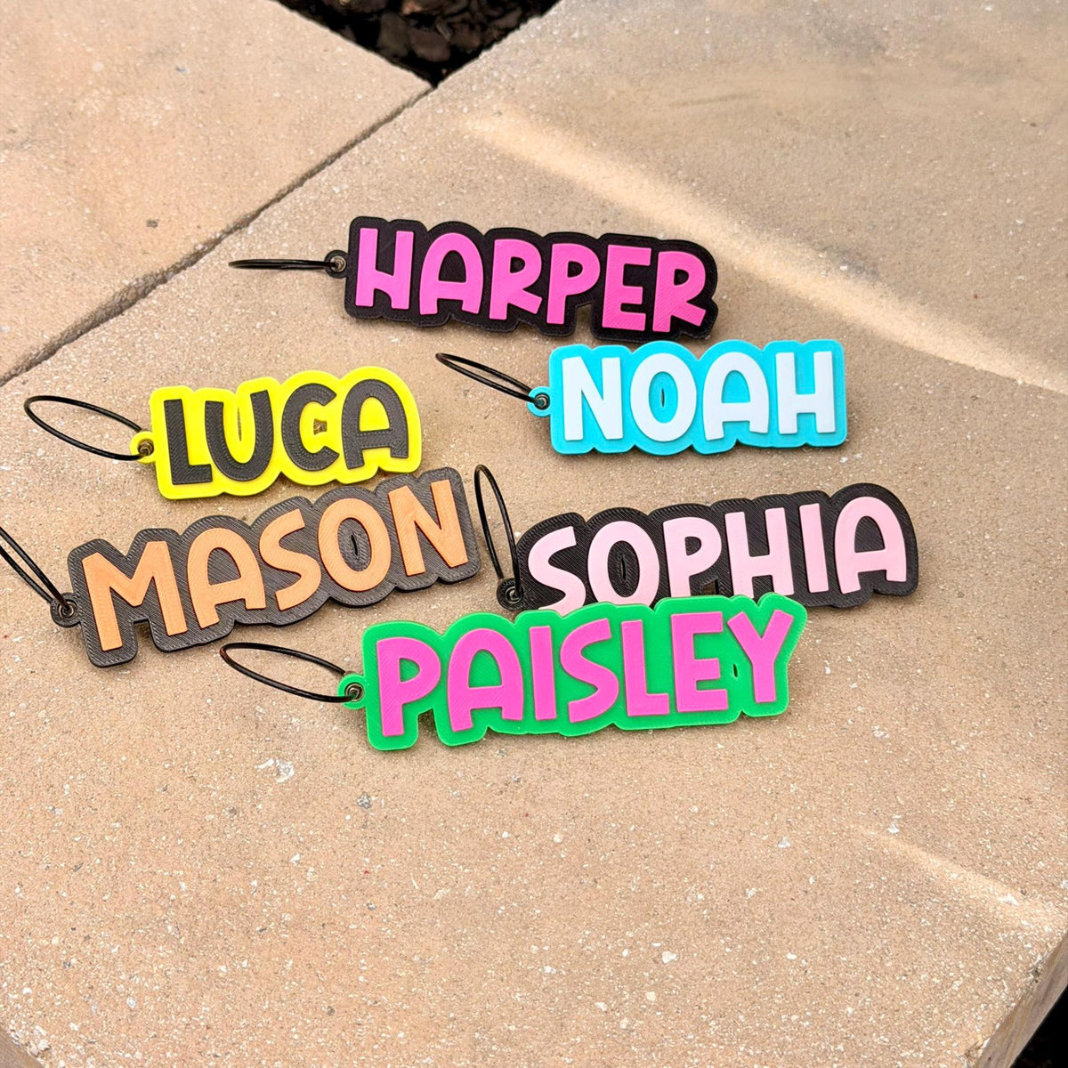 Personalized Kids Backpack Tag | Custom Name Keychain | Bag Tag for Lunch Box, Backpack, Water Bottle & Beach Bag db88e811-afd3-4ad6-9507-b78e8f14f67c-4.jpg