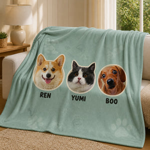 Custom Pet Faces + Names Collage Blanket (1–3 Pets) - Personalized Blanket e01994c7-bfb2-4e1e-ada4-66ca5e8c4981.jpg