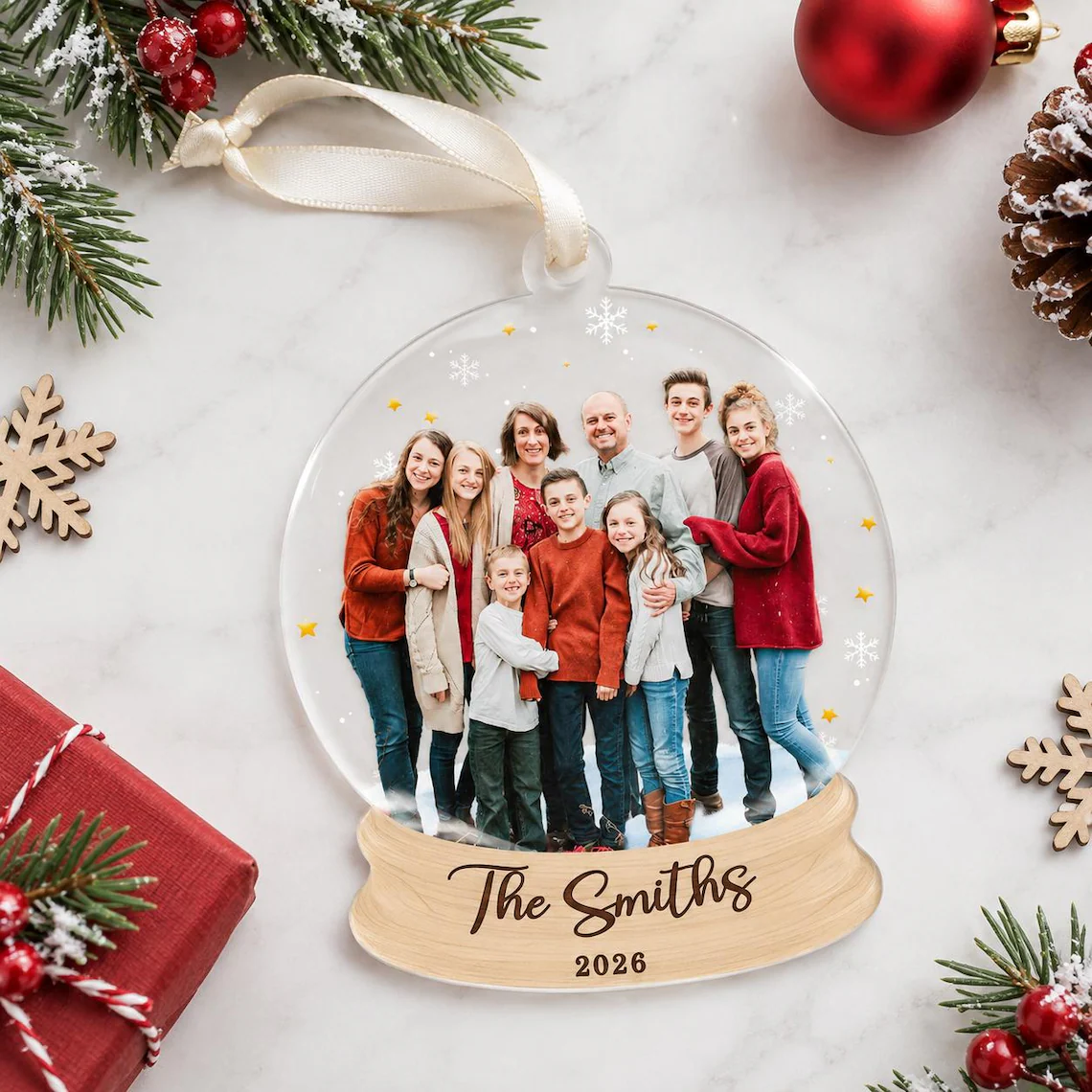 Custom Family Photo Christmas Ornament 2026: 2D Flat Snow Globe Family Keepsake, Christmas Tree Decor, Family Picture Ornament, Xmas Gifts f35e532a-a97c-4004-9787-9fc6a1351098-2_converted.png
