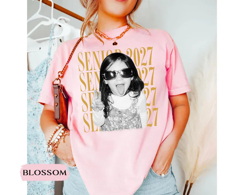 Personalised Vintage Photo And Year Senior Shirt: Custom Graduate Picture Shirt, Class of 2027 Graduation Gift, Retro Senior Boy Girl Shirt fcd2d6db-4c03-45e4-8b35-cead55d36e3e-ghjghghgjh-2-.webp