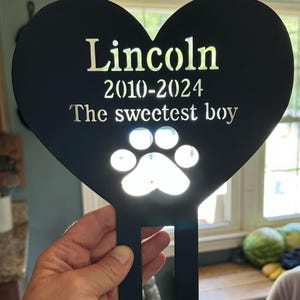 Custom Pet Memorial Plaque Personalized Gifts for Pet Loss Pet Garden Stake with Heart and Paw - Pet Grave Marker Metal Garden Stakes
