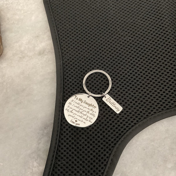 Personalized Daughter Keychain Gift Special Gift For Daughter From Mom Dad Grandma Grandpa Daughter Keychain Birthday Gift, Daughter Keepsake Gift