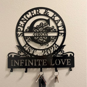 Monogram Key Holder Personalized Name with 5 Hooks, Metal Key Holder for Wall, Monogram Wall Decor, Family Key Holder, Wall Mounted Key Rack