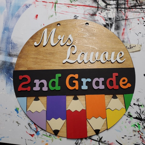 Classroom Pencil Teacher Name Sign, Round door hanger Decor, Teacher gift, School welcome Sign, Personalize