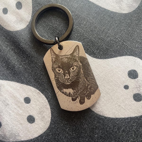 Personalised Actual Dog Paw Keyring | Photo Engraving | Pet Photo Engraved | Cat Paw Engraving
