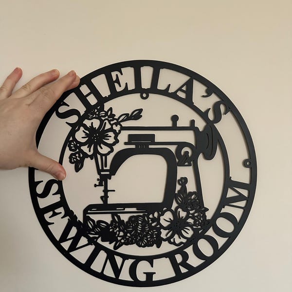 Personalised Metal Sewing Room Sign With Flower, Custom Quilting Sign For Sewing Room Decor,Gifts for Grandma,Sewing Machine Sign,Craft Room