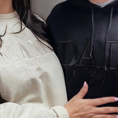 Dad sweatshirt, Dad Gift, Embroidered Dad Crewneck Kids Names Sweatshirt Pregnancy Reveal Gift for New dad Custom Shirt Father's Day Gift