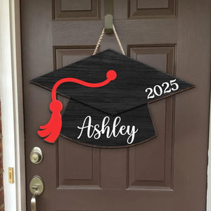Graduation Cap Personalized Wood Sign, Custom Name & Year Grad Door Hanger, Senior 2025 Decor, Graduation Party Sign, Graduate Gift