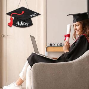 Graduation Cap Personalized Wood Sign, Custom Name & Year Grad Door Hanger, Senior 2025 Decor, Graduation Party Sign, Graduate Gift